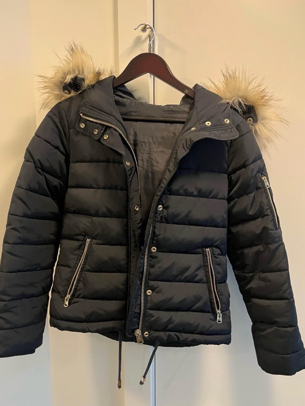 Topshop Navy Blue Women’s Quilted Puffer Jacket with Faux Fur Trim